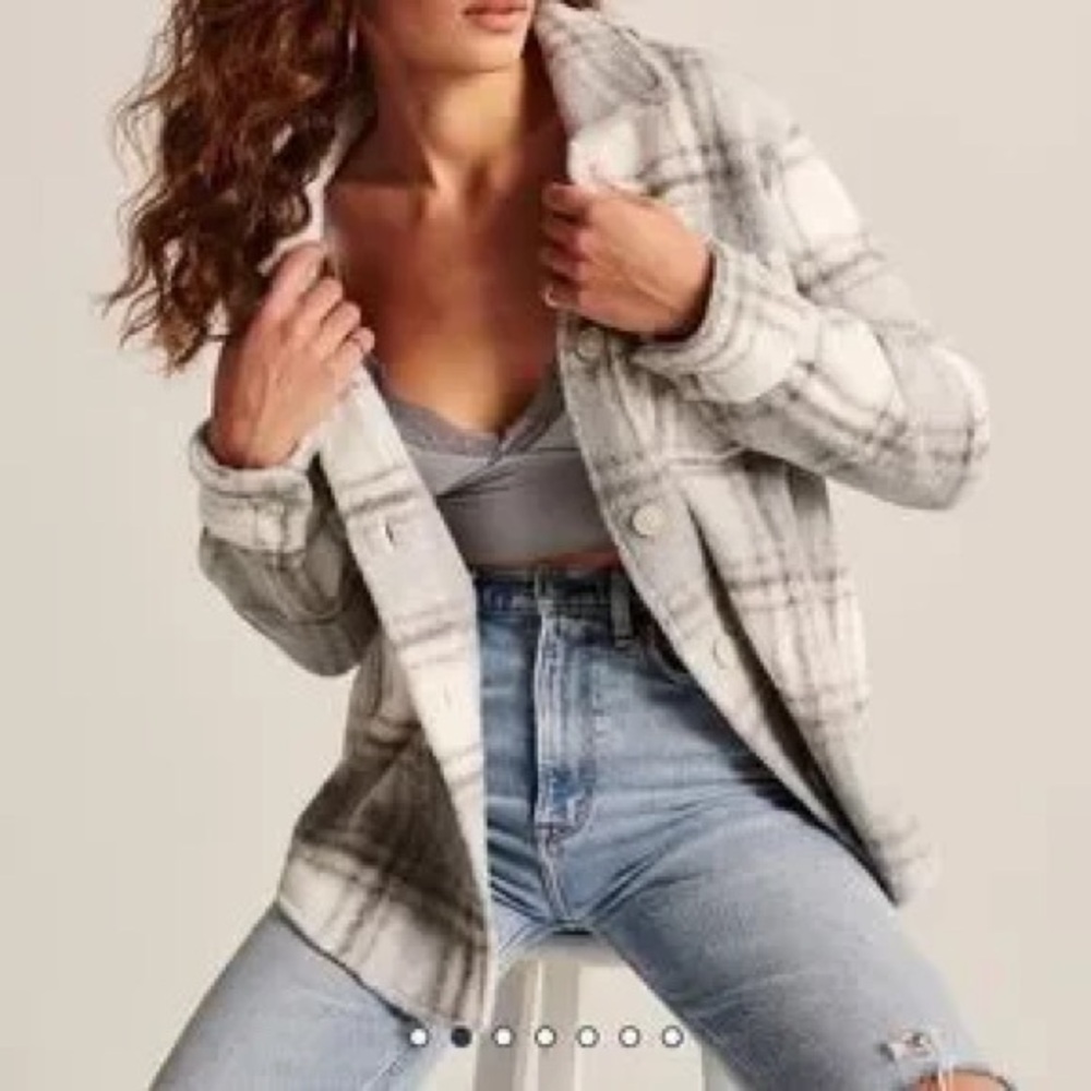 Abercrombie & Fitch Oversized Sherpa Shirt Jacket Grey Plaid Shacket Small